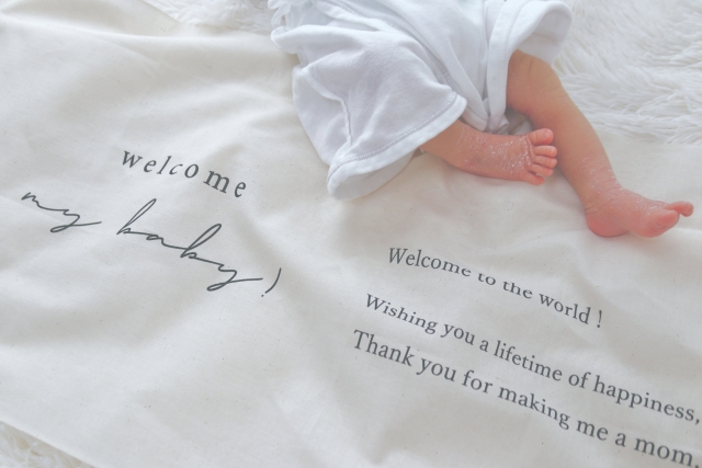 出産祝いの書き方【連名・4名以上】別紙の折り方から筆ペン選びまで、幹事のための完全マニュアル