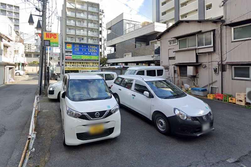 東京ノーストクリニック大宮　駐車場