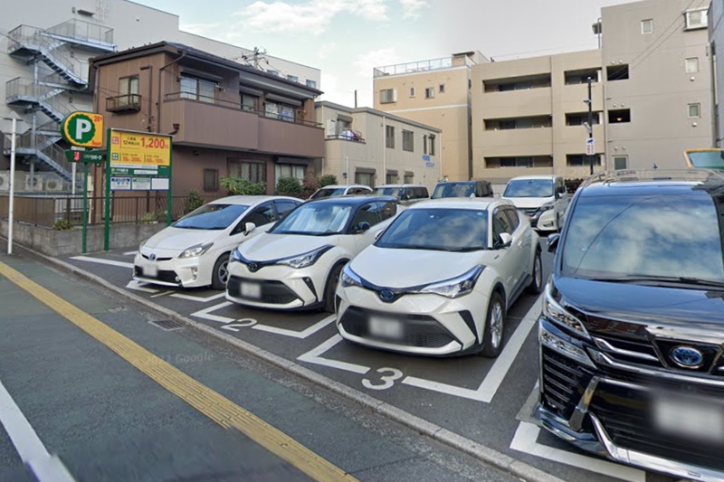 東京上野クリニック千葉医院　駐車場