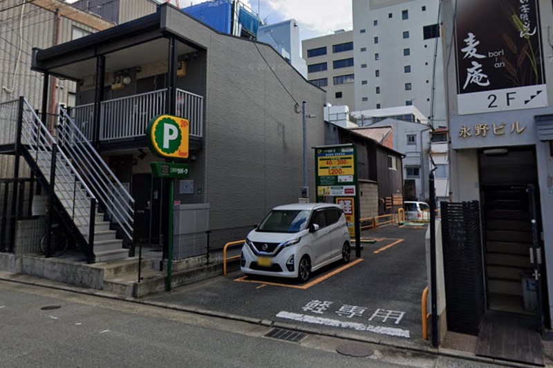 東京ノーストクリニック福岡院　駐車場