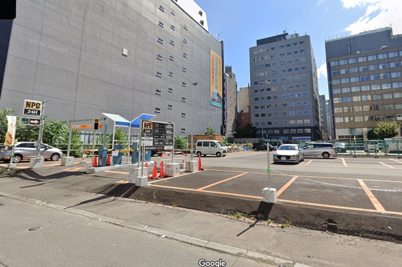 東京上野クリニック札幌医院　駐車場