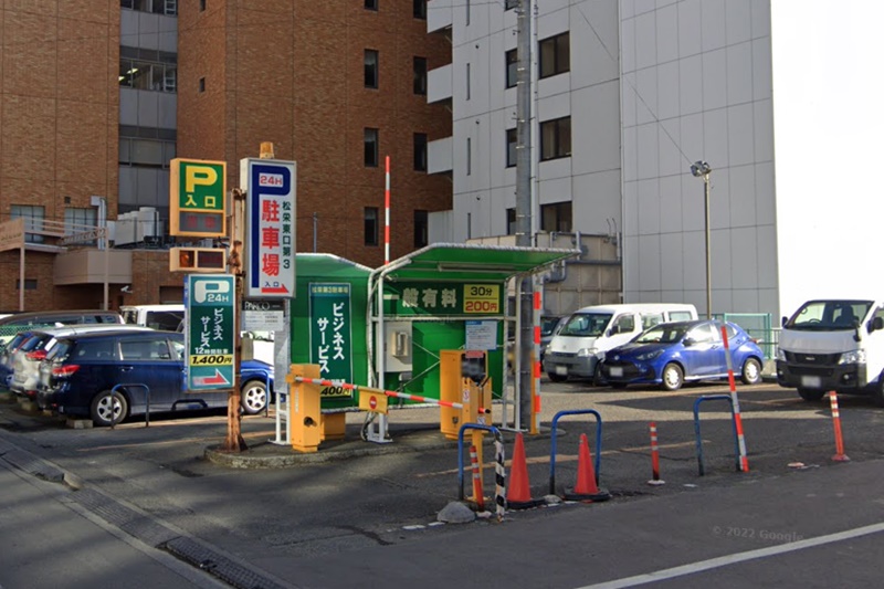 東京ノーストクリニック仙台院　駐車場