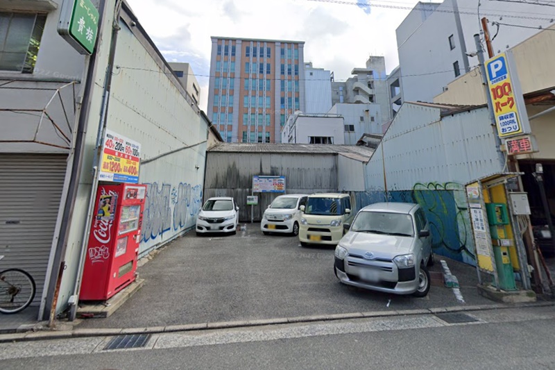 東京ノーストクリニック福岡院　駐車場